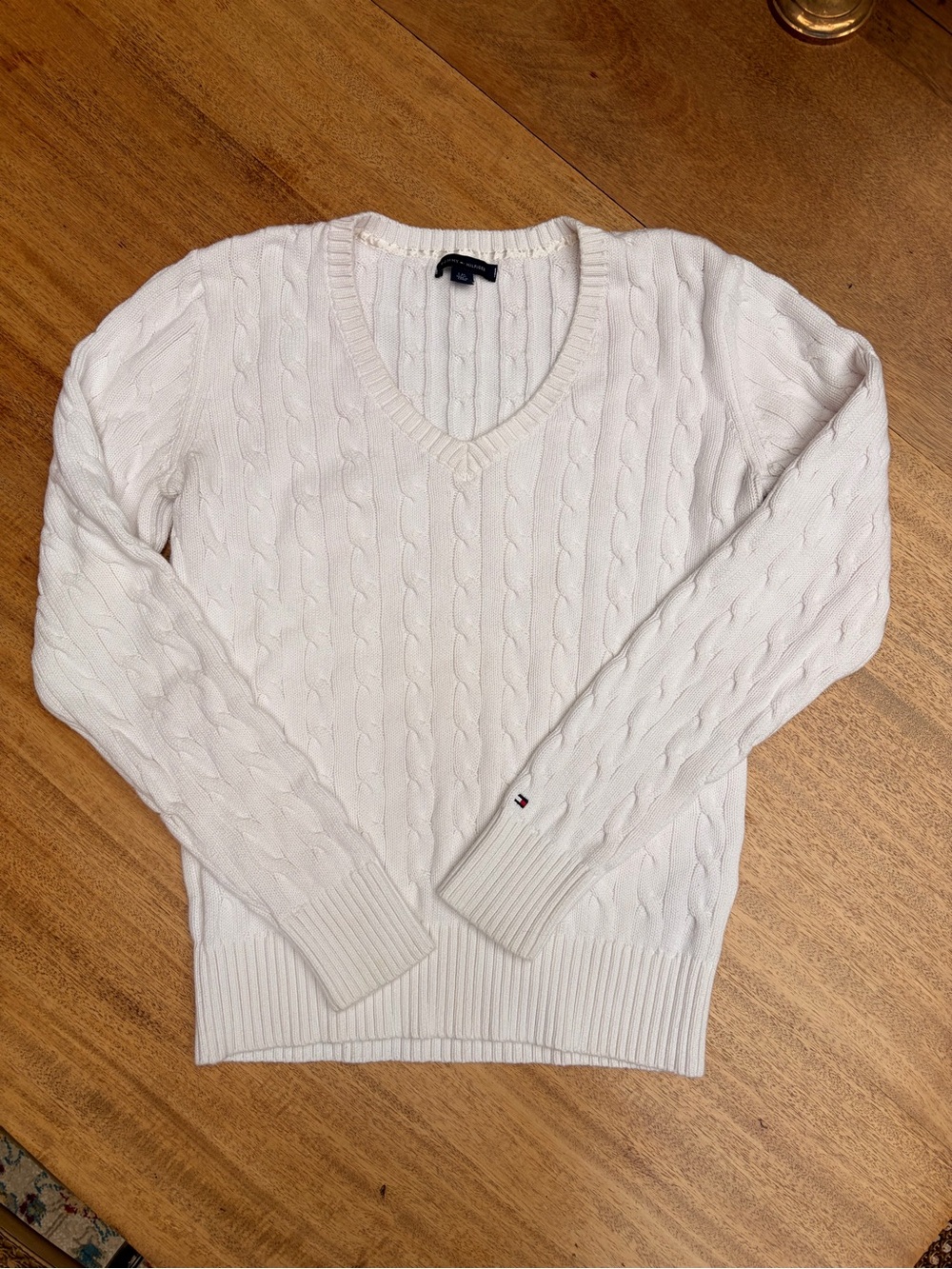 Tommy Hilfiger Women’s Cream Cable Knit V-Neck Sweater